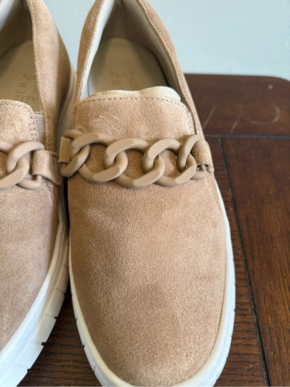 Naturalizer Daphne Suede Platform Slip-On Loafer with Chain Detail NEW